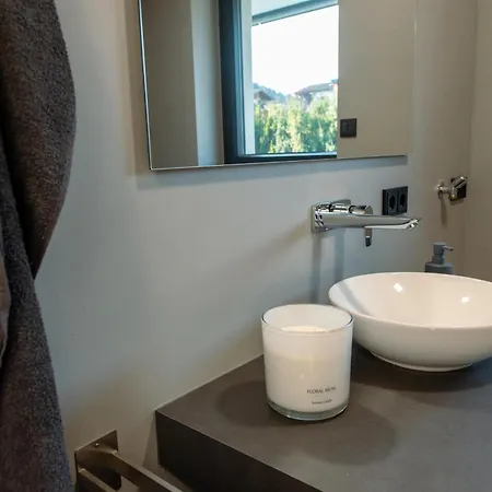 Herzmoar アパート *